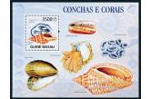 Guinea-Bissau -  2009 Shells good very fine MNH sheet  (ebay) s. 1 $ / collag